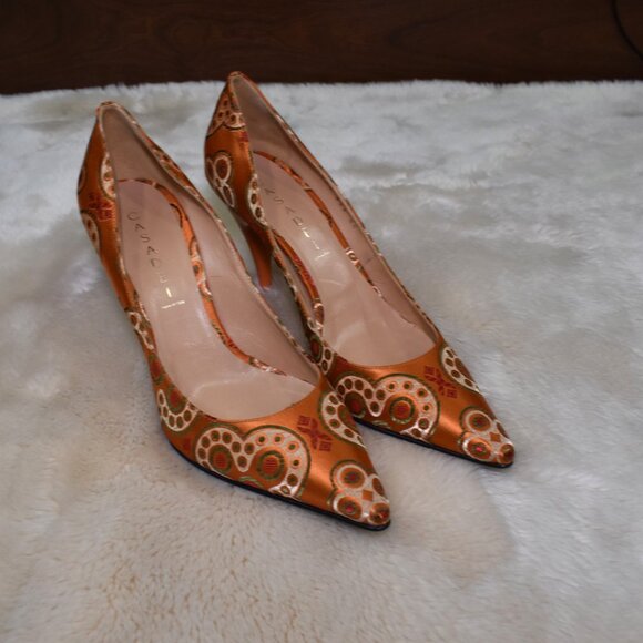 Casadei Orange Pointed Toe Pumps Heels Size 10 /9.5 Made in Italy New - Picture 2 of 15